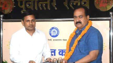 बरेली: इज्जतनगर मंडल में मई 2025 में सेवानिवृत्त हुए 8 रेल कर्मचारियों को किया गया सम्मानित