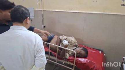 कन्नौज: जिला अस्पताल के इमरजेंसी ट्रामा सेंटर का सीएमएस ने देर शाम किया औचक निरीक्षण, संबंधित को दिए दिशा-निर्देश
