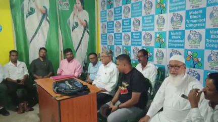 ধূপগুড়ি: বাতাবাড়ি ফার্ম বাজারে একটি প্রস্তুতি সভা করল তৃণমূলের সংখ্যালঘু সেলের ব্লক কমিটি