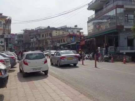 निहरी: आबकारी विभाग की फ्लाइंग स्क्वाड टीम ने निहरी क्षेत्र में छापामारी कर अवैध शराब बेचने वालों पर कसा शिकंजा