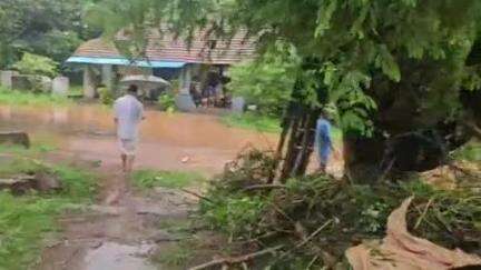 മഞ്ചേശ്വരം: മഞ്ചേശ്വരം ദേശീയപാത നിർമ്മാണം, വെള്ളം ഒഴുകി പോകാനുള്ള ഡ്രൈനേജ് സംവിധാനമില്ല #localissue
