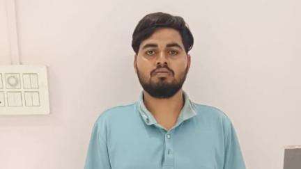 कांके: सुखदेवनगर में ब्राउन शुगर बेचते हुए एक व्यक्ति गिरफ्तार, पुलिस ने किया मामला दर्ज