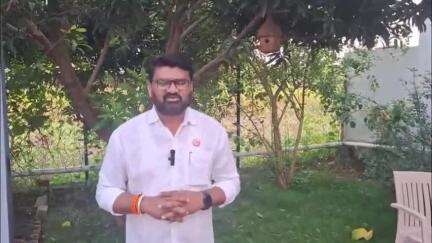 परभणी: स्वाभिमानीचे जिल्हाध्यक्ष किशोर ढगे यांनी केला कृषीमंत्र्यांच्या वक्तव्याचा शेंद्रा येथे निषेध