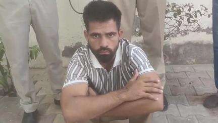 हनुमानगढ़: शेरगढ़ में मुंडा सड़क मार्ग पर पुलिस ने 11 किलो 500 ग्राम अवैध डोडा पोस्त के साथ एक युवक को किया गिरफ्तार