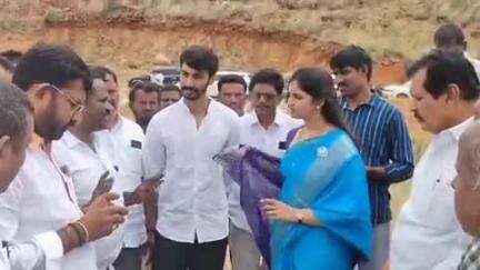 పులివెందుల: చక్రాయపేటలో కాలేటి వాగు అసంపూర్తి పనులను పరిశీలించిన వైసీపీ రాష్ట్ర అధికార ప్రతినిధి శ్యామలారెడ్డి