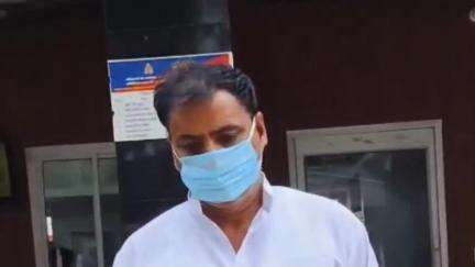 सहारनपुर: सदर बाजार थाना पुलिस ने धोखाधड़ी के मुकदमे में फरार अभियुक्त को कलेक्ट्रेट परिसर से किया गिरफ्तार