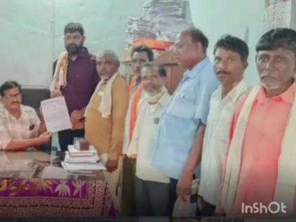 चंद्रपूर: घरकुलधारकांना भद्रावती येथे  जवळील नदी नाल्यावरून रेतीपुरवठा करण्यात यावा प्रहारची मागणी