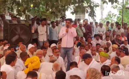 महवा: खेड़ला में पंचायत समिति बनाने को लेकर महापंचायत का हुआ आयोजन, सर्व समाज के लोग हुए शामिल