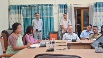 ডিফু: ডিফু মন্ত্রী নন্দিতা গার্লোছাৰ বিভিন্ন বিভাগৰ সৈতে পর্যালোচনা বৈঠকত অংশ গ্রহণ