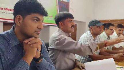 नवलगढ़: नवलगढ़ साधारण सभा में जल जीवन मिशन पर तीखी बहस, प्रधान दिनेश सुंडा ने दी धरने की चेतावनी
