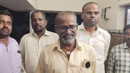 మానకొండూరు: అక్రమంగా మట్టిని తరలిస్తున్న ఐదు లారీలు తప్పించుకుపోయాయి : పొలంపల్లి గ్రామానికి చెందిన బూడిగ కొండయ్య