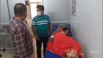 छिबरामऊ: प्रेमपुर के पास तेज रफ्तार ट्रक ने बाइक में मारी टक्कर, बाइक सवार एक महिला और एक युवक घायल, कराया गया भर्ती
