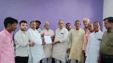 बड़ौत: अखिल भारतीय जोगी योगी नाथ उपाध्याय समाज संगठन की बैठक रॉयल इन्क्लेव बड़ौत कोताना रोड पर हुई