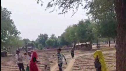 बसवा: पत्थरगढ़ी के पत्थरों को उखाड़ने, गाड़े गए पोलो और तार चुराने का मामला बैजूपाड़ा थाने में दर्ज