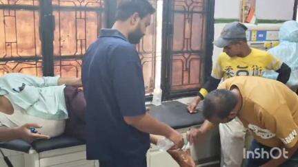संभल: शहर में अलग-अलग जगह पर कुत्ते ने व्यक्ति- बच्चों को किया जख्म,1 दिन में 13 लोग पहुंचे जिनको एंटी रेबीज दिया#Jansamasya