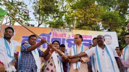 সীতাই: কেশরী বাড়ি উচ্চ বিদ্যালয় মাঠে তৃণমূল কংগ্রেসের এক কর্মীসভা অনুষ্ঠিত হল