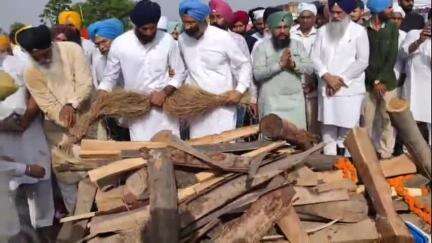 ਸੁਨਾਮ: ਸੁਨਾਮ ਦੇ ਪਿੰਡ ਉਭਾਵਾਲ ਵਿਖੇ ਸੁਖਦੇਵ ਸਿੰਘ ਢੀਂਡਸਾ ਦਾ ਕੀਤਾ ਗਿਆ ਅੰਤਿਮ ਸੰਸਕਾਰ