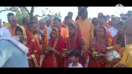 कुढ़नी: कुढ़नी प्रखंड में तीन दिवसीय शतचंडी महायज्ञ के लिए कलश शोभा यात्रा निकाली गई