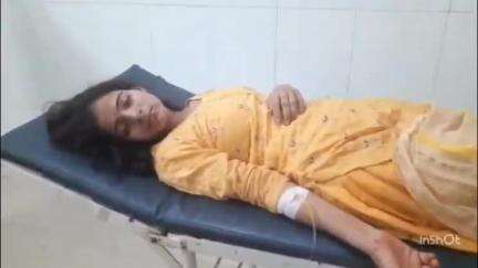 छिबरामऊ: फर्रुखाबाद रोड स्थित एक कोल्ड स्टोरेज के पास तेज रफ़्तार ऑटो पलटने से एक महिला घायल, एंबुलेंस द्वारा कराया गया भर्ती