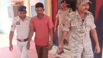 खड़गांव पुलिस ने हत्या के आरोप में 13 साल से फरार आरोपी को गिरफ्तार किया, न्यायालय ने भेजा जेल