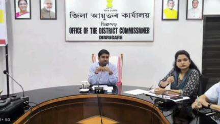 পূব ডিব্ৰুগড়: জিলা কাৰ্যালয়ৰ সভাকক্ষত ডিব্ৰুগড় জিলা আয়ুক্ত বিক্ৰম কৈৰীৰ অধ্যক্ষতাত অনুষ্ঠিত হয় বাহকজনিত ৰোগ নিয়ন্ত্ৰণৰ সন্দৰ্ভত সভা