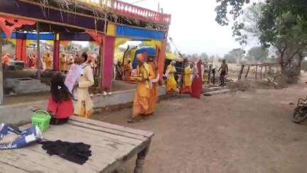 लटेरी: लटेरी के धरनावदा में यज्ञ कार्यक्रम का आयोजन, बड़ी संख्या में लोग शामिल हुए