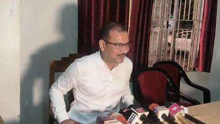 বালিজানা: চহৰৰ বিজেপিৰ মুখ্য কাৰ্যালয়ত বিজেপি নেতা তথা এপিডিএচ এলৰ সঞ্চালক কাশ্যপ প্ৰকাশৰ সংবাদ মেল