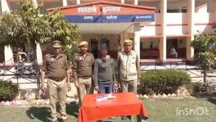 इगलास: इगलास कोतवाली पुलिस ने संगीन धाराओं में चल रहे वारंटी अभियुक्त को किया गिरफ्तार, भेजा जेल