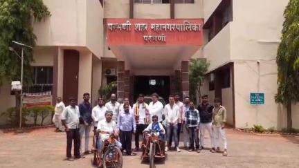 परभणी: प्रभाग क्रमांक 3 मधील विविध समस्यांबाबत जनसेवक धम्मदीप रोडे यांचे मनपा आयुक्तांना निवेदन