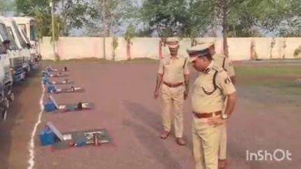 बेमेतरा: बेमेतरा के पुलिस रक्षित केंद्र में वरिष्ठ पुलिस अधीक्षक ने पुलिस जवानों के लिए जनरल परेड आयोजित की