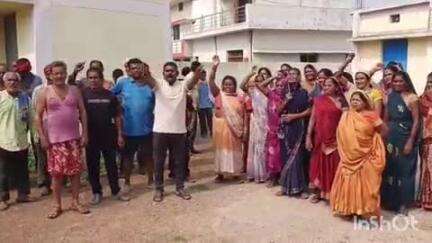 बेमेतरा: बेमेतरा के वार्ड क्रमांक 16 में सर्व यादव ठेठवार समाज के सामाजिक भवन के निकट नाली निर्माण का विरोध किया गया