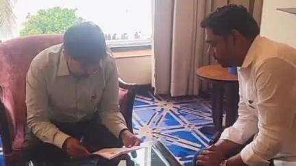 सिंदखेड राजा: मुंबई येथे राज्यमंत्री इंद्रनील नाईक यांची आमदार मनोज कायंदे यांनी घेतली भेट