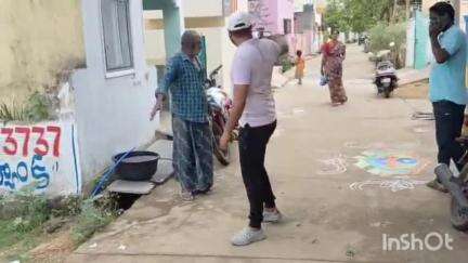 పరిసరాలను శుభ్రంగా ఉంచుకోవాలి : పడారుపల్లిలో హెల్త్ ఆఫీసర్ చైతన్య