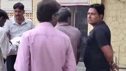 नवलगढ़: परसरामपुरा में नवजात का शव मिलने से फैली सनसनी, शव को कब्जे में लेकर पुलिस मामले की जांच में जुटी