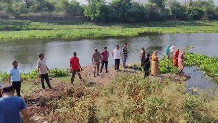 मंदसौर: पशुपतिनाथ की शिवना नदी से 30 दिनों में 340 ट्राली गंदगी निकालकर 5 हजार बांस और फूलों के पेड़ लगाए जाएंगे