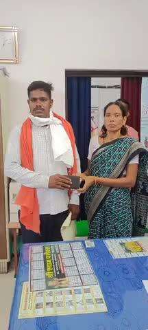 रामानुजनगर: श्रवण बाधित व्यक्तियों को जांच के बाद श्रवण यंत्र किया गया प्रदाय