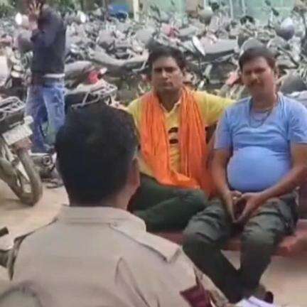 अलवर: बाघोड़ा गांव में दो बाइकों की आमने-सामने भिड़ंत में दो लोगों की मौत, एक व्यक्ति गंभीर रूप से घायल, जिलाअस्पताल में भर्ती