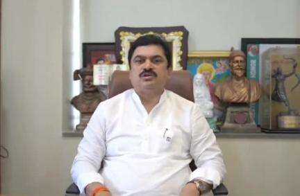 जामखेड: अहिल्यादेवी होळकरांच्या 300 व्या जयंतीनिमित्त चौंडी या ठिकाणी सर्व भाविकांना उपस्थित राहण्याचा आवाहनसभापती राम शिंदेकेलं
