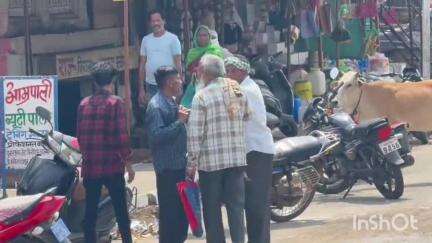 बिछिया: बिछिया में बाजार के बीच व्यापारी की गुंडागर्दी, युवक की बेरहमी से पिटाई, पुलिस जांच में जुटी