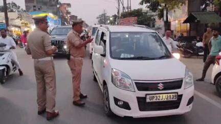 बलरामपुर: वीर विनय चौराहे पर पुलिस ने आकस्मिक चेकिंग अभियान चलाकर 33 वाहनों का ई-चालान किया, ₹41,500 का सम्मन