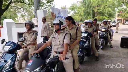 उज्जैन शहर: लोकमाता देवी अहिल्या बाई होलकर जयंती वर्ष पर महिला पुलिस ने पुलिस कंट्रोल रूम से निकाली जागरूकता रैली