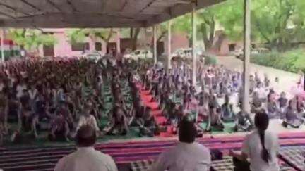 रेवाड़ी: रेवाड़ी में शिक्षण शिविर में छात्राओं को कराया गया योग का अभ्यास