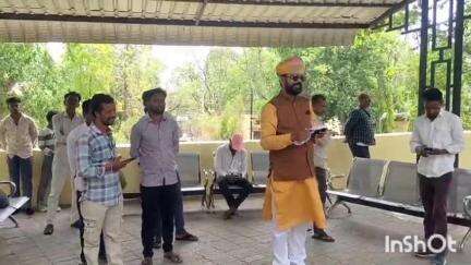गढ़ी: गढ़ी पंचायत समिति क्षेत्र में मनरेगा श्रमिकों के साथ भेदभाव का आरोप, उपप्रधान दशरथसिंह वाघेला ने दिया ज्ञापन