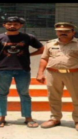 मवाना: मेरठ के हस्तिनापुर के बस्तोरा नारंग में सरेआम गोली चलाने वाले आरोपी को पुलिस ने गिरफ्तार किया, कोर्ट में पेश किया