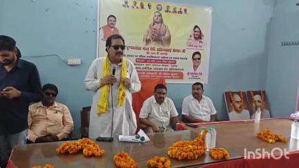 हसनगंज: नगर पंचायत मोहन में अहिल्याबाई होल्कर त्रिशताब्दी स्मृति अभियान के तहत भव्य कार्यक्रम में पहुंचे मोहन विधायक