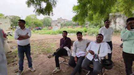 कैलारस: कैलारस थाना पुलिस ने पटवारी देश दीपक के साथ मारपीट करने वाले चार आरोपियों पर मामला दर्ज किया