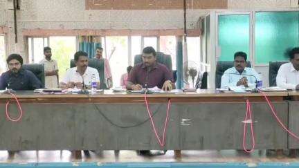 திண்டுக்கல் மேற்கு: மாவட்ட ஆட்சியர் அலுவலகத்தில் விவசாயிகள் குறைதீர்க்கும் நாள் கூட்டம் நடைபெற்றது