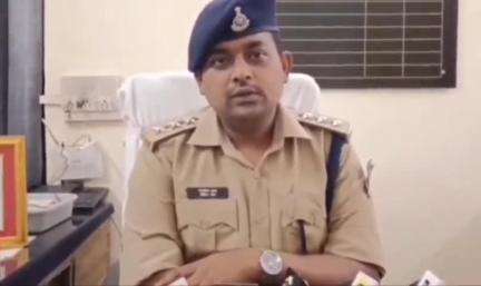 चीनोर: ग्वालियर: महिला थाने में महिला ने पति और ससुराल वालों पर दहेज के लिए प्रताड़ित करने का आरोप लगाया