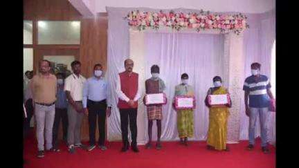 नारायणपुर: राज्यपाल रमेन डेका ने जिले में की जिला स्तरीय समीक्षा बैठक, योजनाओं के क्रियान्वयन को बताया प्राथमिकता