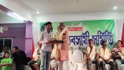 নলহাটি ১: নলহাটি ব্যবসায়িক সমিতি এবছরের মাধ্যমিক ও উচ্চ মাধ্যমিক কৃতি ছাত্রদের সম্বর্ধনা